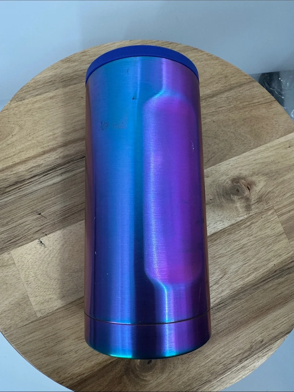 Brumate Hopsulator Slim Can Cooler - Dark Aura
